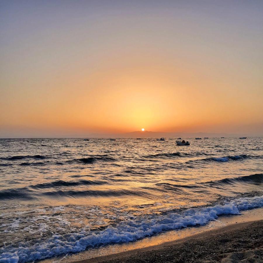 Polichrono Beach Sunrise Polychrono Exterior photo